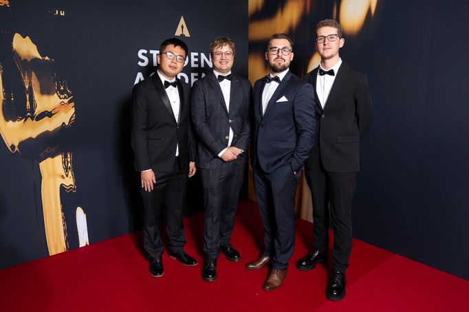 Na snímku z pondělního předávání studentských Oscarů v Londýně jsou zleva Robin Wang, Jens Kevin Georg, Pavel Sýkora a Viktor Horák.