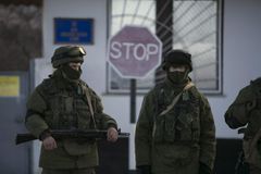 Spory na Ukrajině nevyřeší policie z Ruska, chce velvyslance