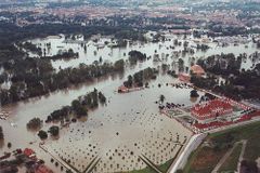 Bude dál pršet, Praha se chystá na povodeň