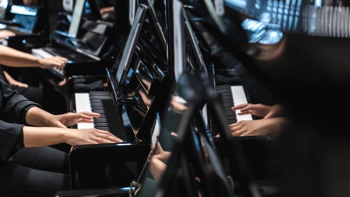 Monumentální skladbu Georga Friedricha Haase pro 50 klavírů na Pražském jaru zahraje Klangforum Wien. Foto: Anna Cerrato
