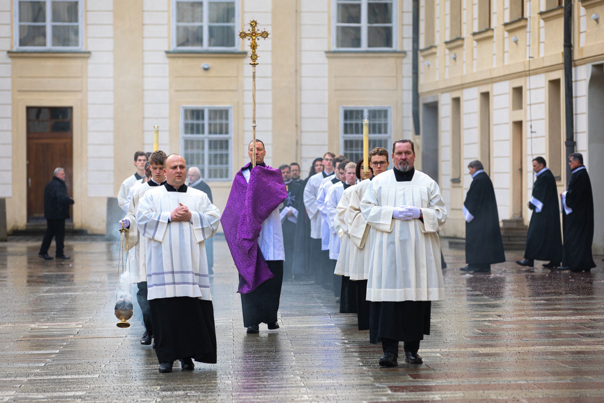 Pohřeb Karel Schwarzenberg, Katedrála sv. Víta