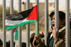 Rok vlády Hamásu: Gaza zůstává v izolaci a bídě