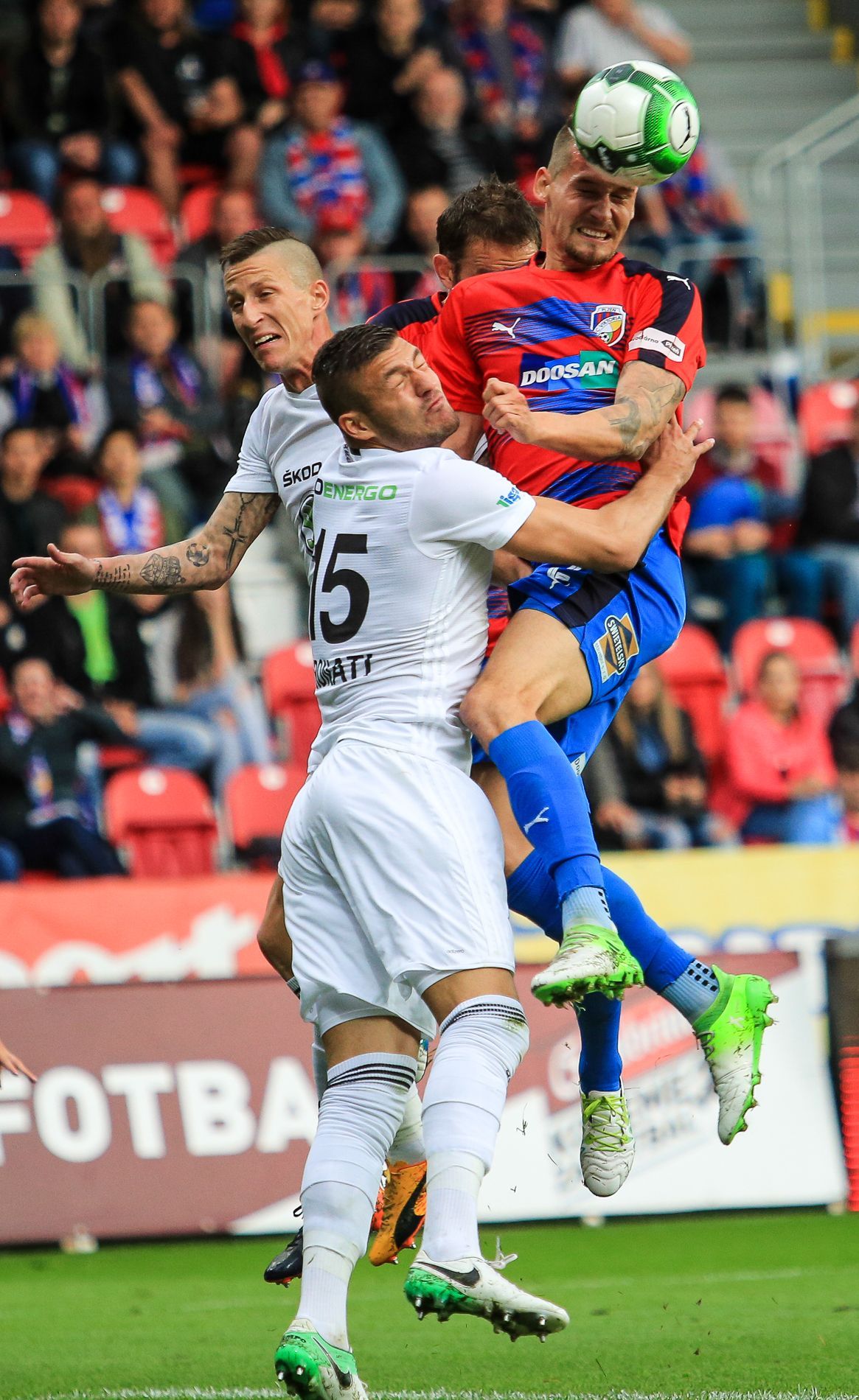 EPL, Plzeň-Mladá Boleslav: Lukáš Hejda - Patrizio Stronati (15)