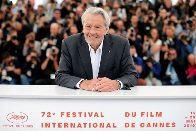 Alain Delon na festivalu v Cannes roku 2019.