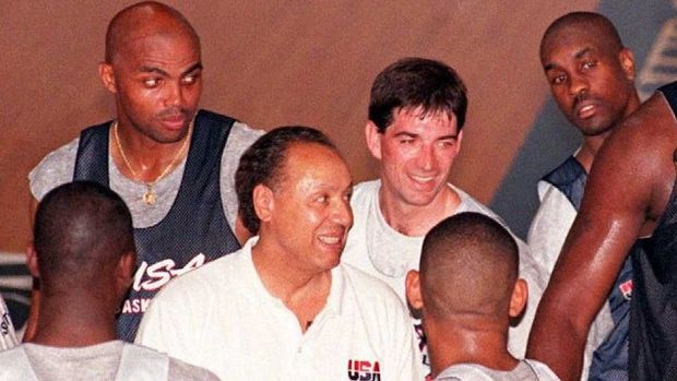 Zemřel muž, který dovedl Dream Team ke zlatu. A dokázal to, co jen pět lidí na světě