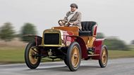 Závodění patří do genů mladoboleslavské automobilky. Hned první vůz pod jménem Laurin & Klement, typ Voiturette A z roku 1905, se zúčastnil závodů.