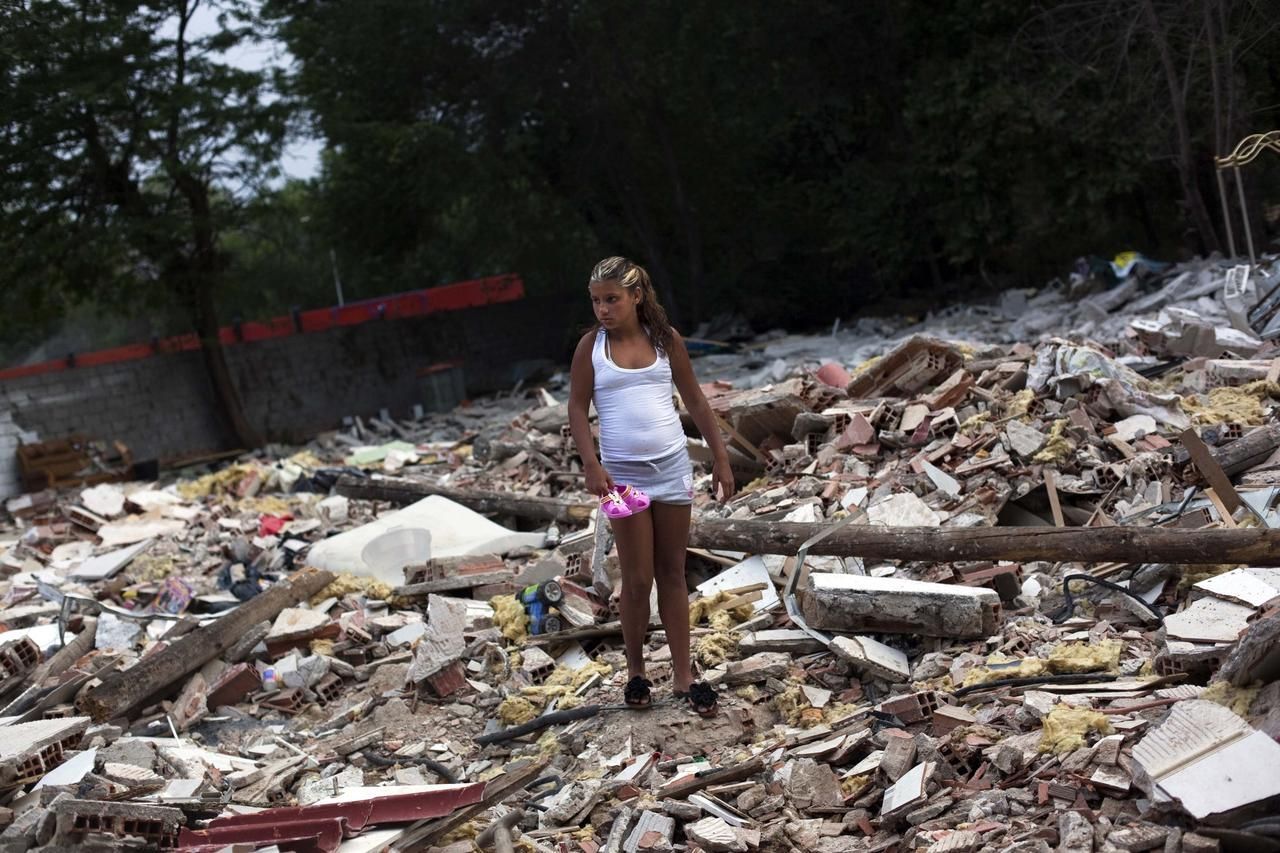 Foto: Ve Španělsku po 50 letech existence zbourali romskou osadu