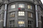 Bankovní úředníci jdou před soud kvůli kauze Chvalovský