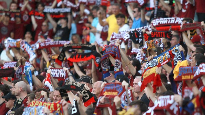 Sparta tvrdě nastoupí na rasisty. Pátrá po hajlujících chuligánech, dostanou doživotí; Zdroj foto: Milan Kammermayer