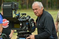 "Není nic krásnějšího než se vzdálit od reality." Vladimír Smutný byl oddaný příběhům