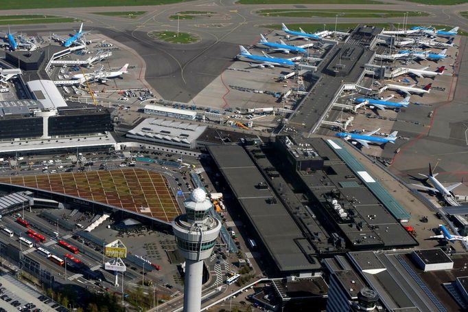 Letiště Schiphol v Amsterdamu.