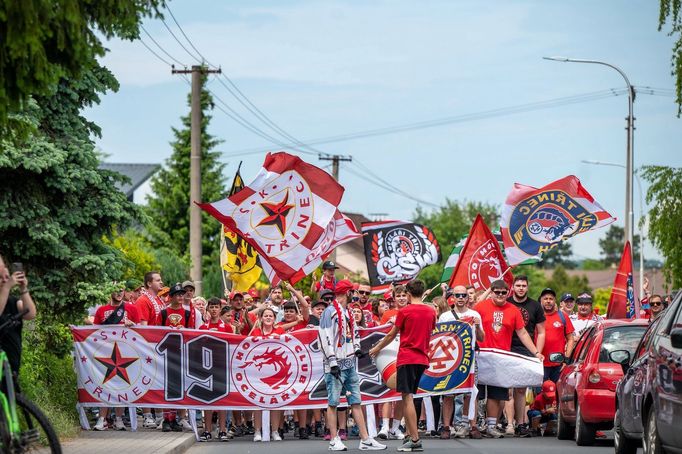 Třinečtí fanoušci při loučení se starou Werk Arenou