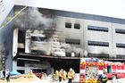 Na staveništi v Jižní Koreji vypukl požár, zemřelo nejméně 25 dělníků