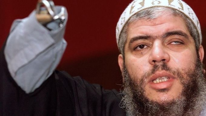 Abú Hamza Masrí vedl kázaní v mešitě Finsbury Park. Nyní ale sedí v americkém vězení.
