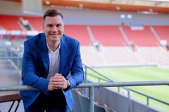 "Kam se hrabe i první liga." Kubík překvapil sumou, na niž si studenti přijdou v USA