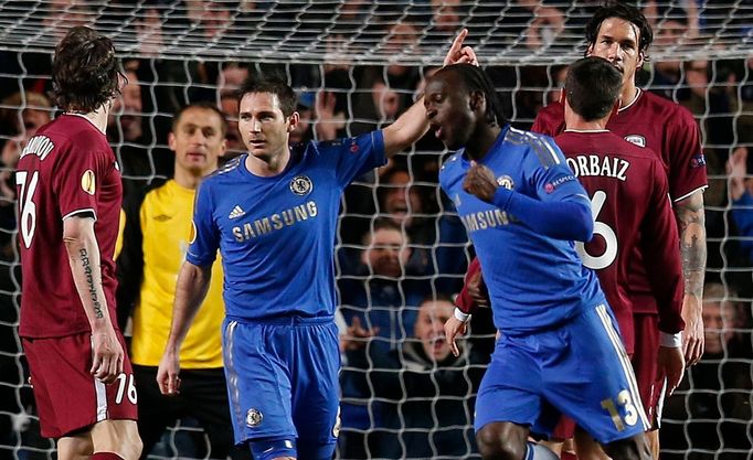 Fotbal, Evropská liga, Chelsea - Kazaň: Frank Lampard a Victor Moses