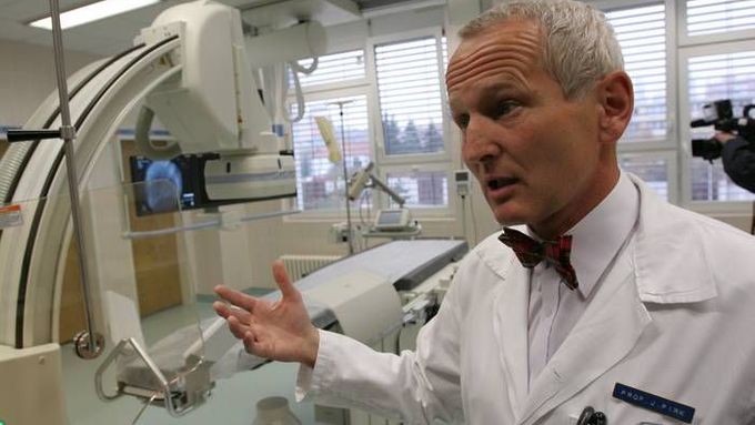 Kardiolog Jan Pirk zasedl v nové dozorčí radě přejmenované společnosti ZDRAVEL.