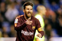 Messi hattrickem v La Coruni rozhodl o titulu pro Barcelonu