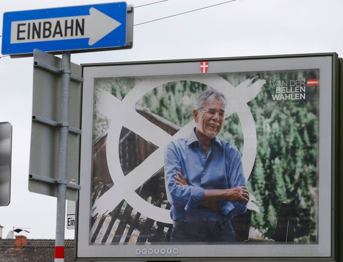 Volební billboard Alexandera Van der Bellena.