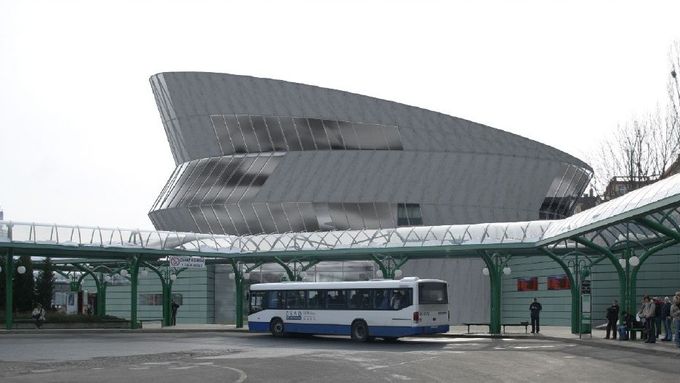 Návrh odbavovací haly libereckého autobusového nádraží.