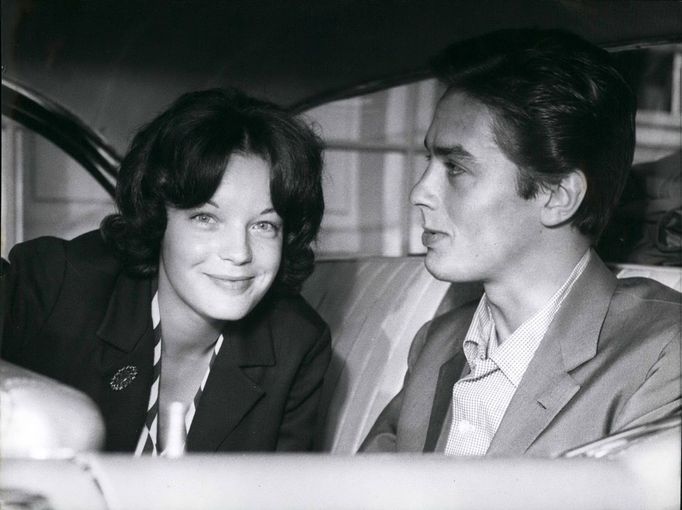 Alain Delon s herečkou Romy Schneider v roce 1959.