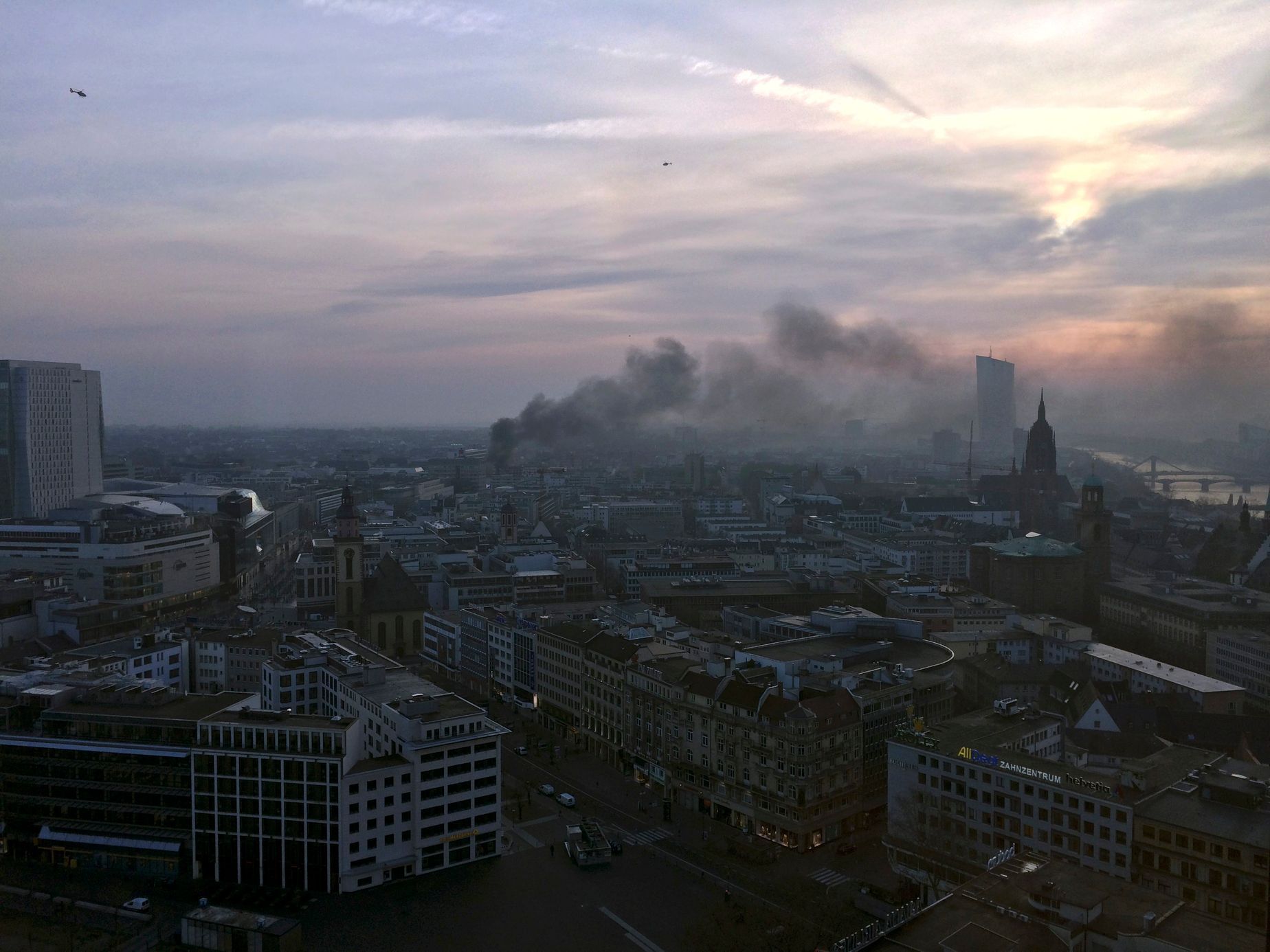 Frankfurt nad Mohanem - demonstrace proti ECB