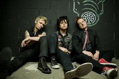 Green Day si hledají nepřítele pro nové milénium