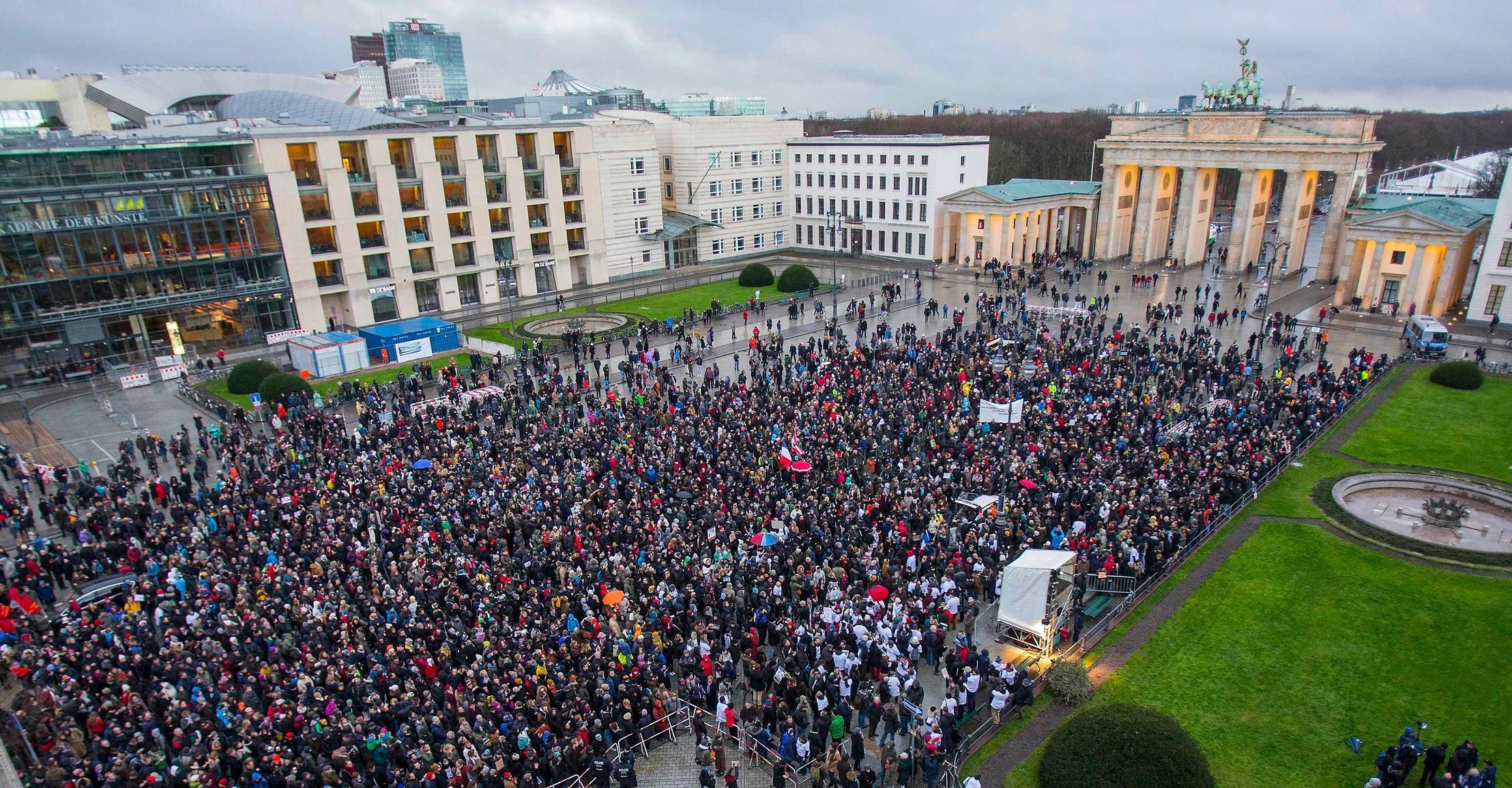 Protest proti terorismu v Berlíně