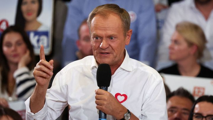 Zástupci stran pravděpodobné příští polské vlády podepsali koaliční smlouvu
