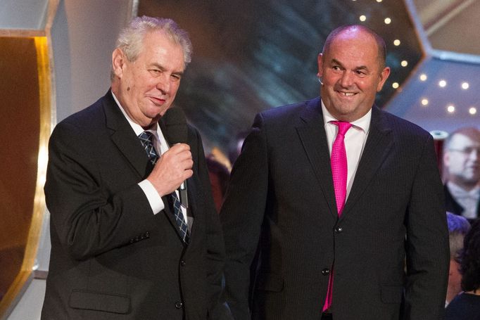 Fotbalista roku 2015: Miloš Zeman a Miroslav Pelta