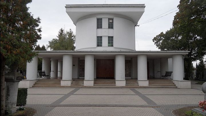 Vláda chce hlídat vytížení krematorií. 50 těl z Ostravy čeká přesun na jižní Moravu