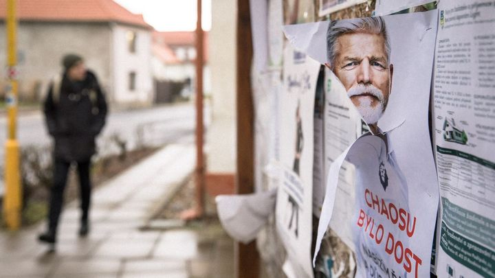 Pivo, exekuce i komunisti. Obce pod Řípem dělí jen pole, přesto volí prezidenta jinak; Zdroj foto: Jakub Plíhal