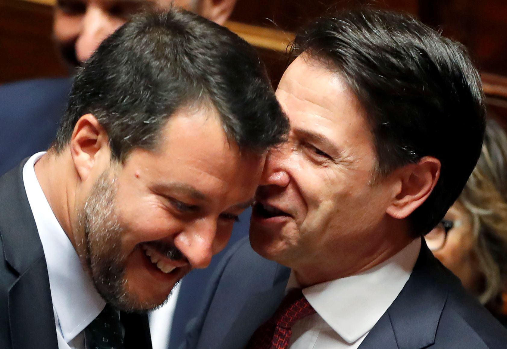 Matteo Salvini a Giuseppe Conte v italském parlamentu.
