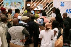 Zlom v Angole: Opozice uznala volební porážku