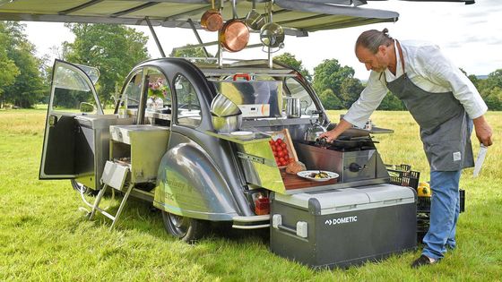 Foto: Kachna z "Kachny". Jak si šéfkuchař předělal Citroën 2CV na pojízdnou kuchyň