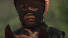 A child jockey sits on his horse after a race at Panda racetrack outside Bima, November 18, 2012. Dozens of child jockeys, some as young as eight-years-old take part in the races. Involving nearly 600 horses they take place around a dusty, oval track of 1,400 meters (nearly one mile). The reward, for the winner is a handful of cash for his family, and glory for the jockey. The grand prize is one million rupiah ($100). Those who win their groups get two cows. The chairman of the races' organising team, Hajji Sukri, denies that there is any danger to the children saying they are all skilful riders and none has been killed or seriously hurt. Picture taken November 18, 2012. REUTERS/Beawiharta (INDONESIA - Tags: SPORT SOCIETY) ATTENTION EDITORS: PICTURE 18 of 25 FOR PACKAGE 'BETTING ON CHILD JOCKEYS' Published: Lis. 24, 2012, 9:16 dop.