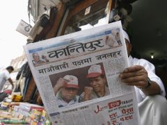 Maoisté opanovali nejen nový nepálský parlament, ale i titulní strany novin