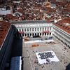 Bezos, Sanchez, Benátky, svatba, protesty