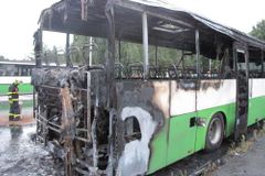 V Ostravě hořel linkový autobus, cestující v něm nebyli