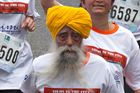 FOTO Maratonec Fauja Singh končí kariéru. Ve 101 letech