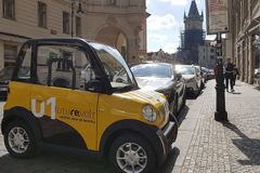 V Praze bylo spuštěno sdílení elektromobilů. Nová služba by mohla zlepšit rychlost pohybu po centru