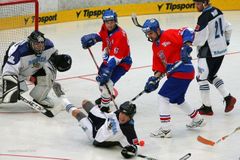 Čeští hokejbalisté na úvod MS rozdrtili Německo 7:0