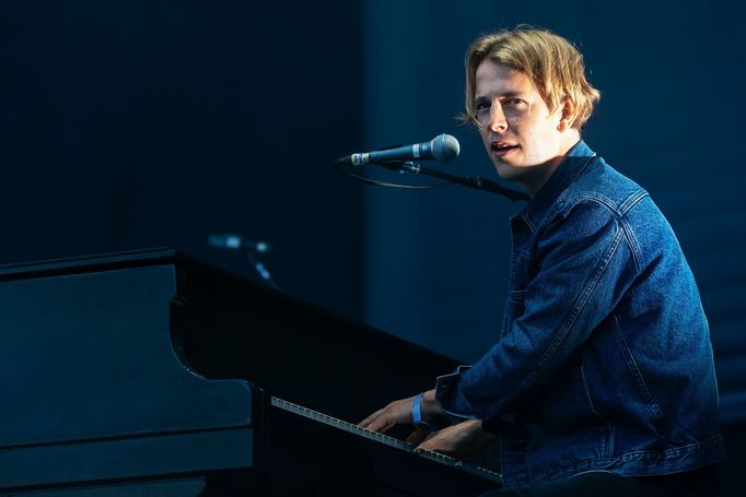 Tom Odell na pražském festivalu Metronome.