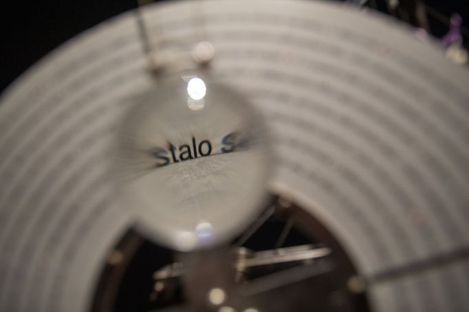 Snímek z výstavy děl Vratislava Karla Nováka v Galerii Středočeského kraje.