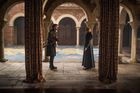 HBO uvede osmou sezonu Hry o trůny až v roce 2019. Filmaři pro jistotu natočí několik konců
