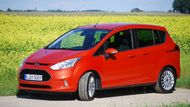 Ford B-Max má unikátní řešení zavěšení zadních posuvných dveří