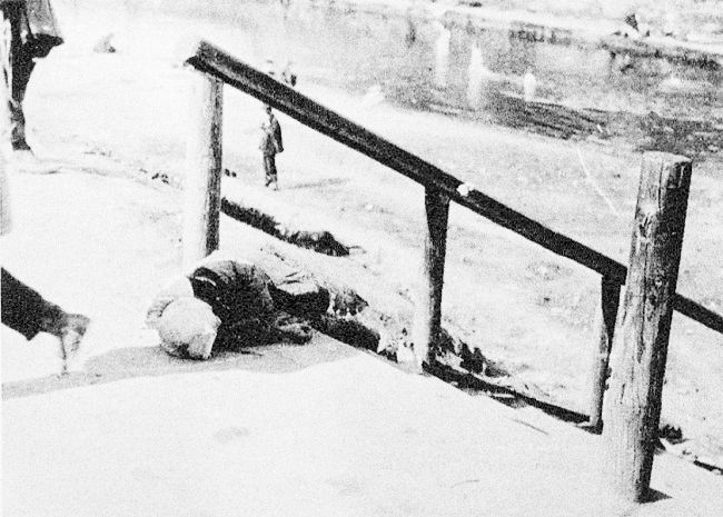 Jednorázové použití / Fotogalerie / Stalinův Holodomor na Ukrajině v 30 letech stál životy 10 miliónů lidí / Wikipedia / Public domain