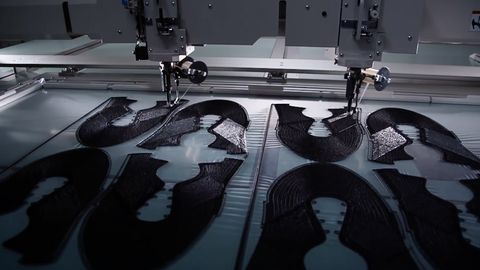 Revoluce v oděvním průmyslu? Adidas začal vyrábět tenisky 3D tiskárnou