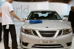 Saab nemá na mzdy, obnovení výroby zatím neohlásil
