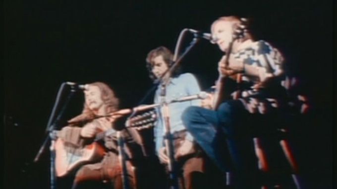 Crosby, Stills & Nash na Woodstocku v roce 1969 zazpívali mimo jiné skladbu Helplessly Hoping.